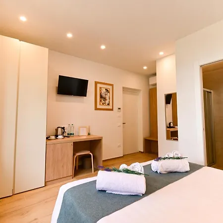 Private & Pool Vila *
