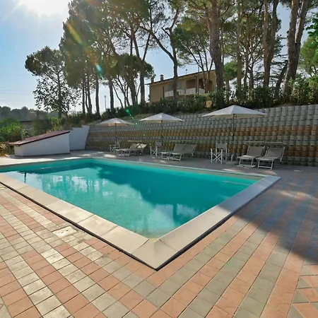 Lucilla - Private Pool *